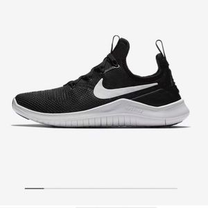 SOLD - Nike Free TR8